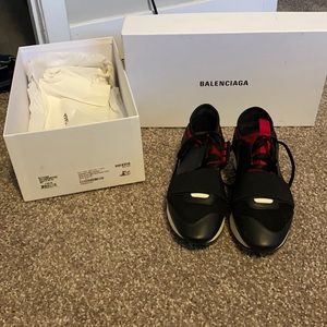Very gently used balenciaga sneakers